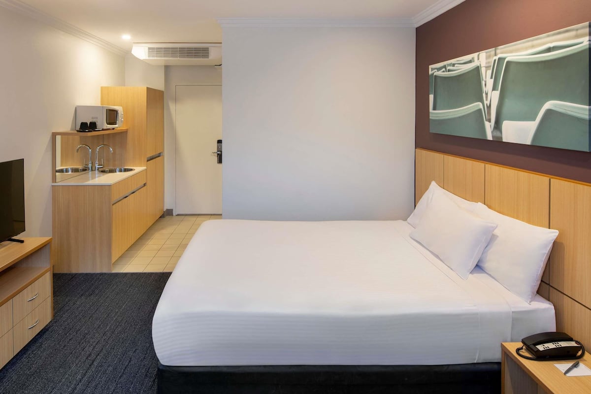 Habitación superior, 1 cama King size | Ropa de cama hipoalergénica y caja de seguridad en la habitación