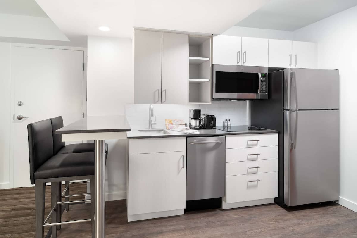 1 bedroom, desk, laptop workspace, blackout curtains