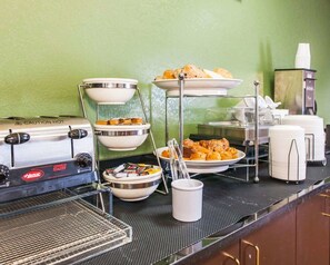 Petit déjeuner buffet compris tous les jours