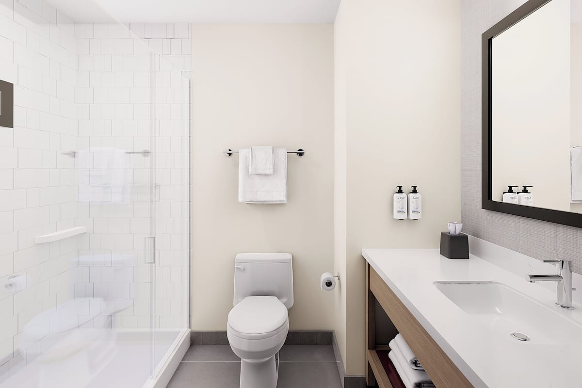 Iron/ironing board, free WiFi, bed sheets, alarm clocks