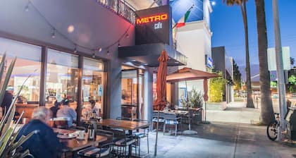 Travelodge by Wyndham Culver City