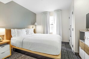 Pillow-top beds, desk, laptop workspace, blackout curtains - MainStay Suites (Mobile)