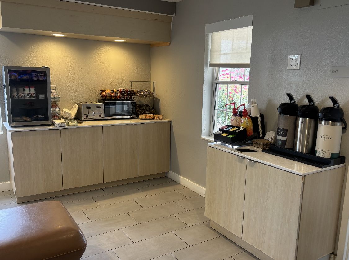Breakfast area