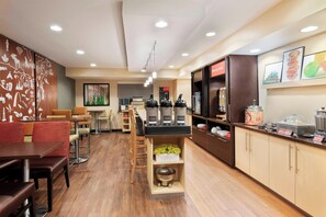 Bao gồm bữa sáng buffet hàng ngày 