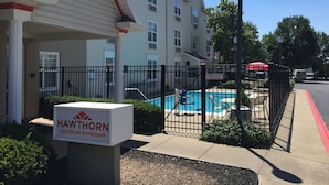 Front of property - Hawthorn Suites by Wyndham Louisville North (Jeffersonville)