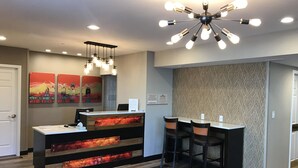 Lobby - Hawthorn Suites by Wyndham Louisville North (Jeffersonville)