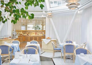 Daily buffet breakfast (EUR 19 per person)