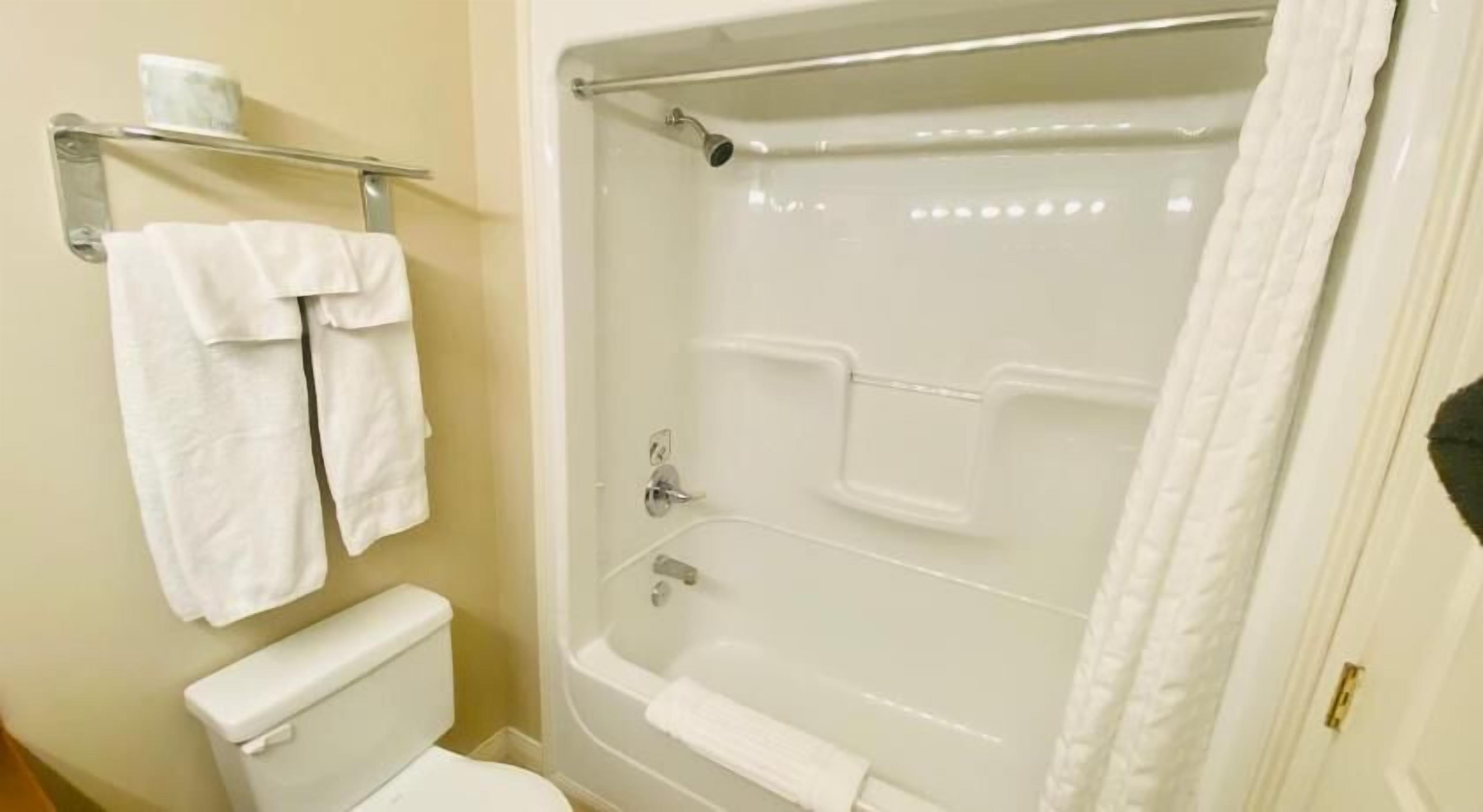 免费洗浴用品、吹风机、毛巾