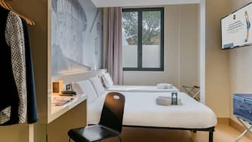 Chambre Triple, accessible aux personnes à mobilité réduite, non-fumeur