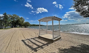 Plage privée, navette pour la plage, ski nautique, kayak