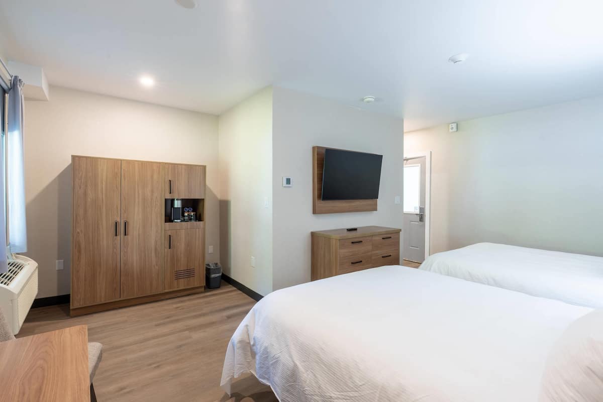 Chambre, 2 grands lits, non-fumeur