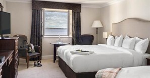 Iron/ironing board, free WiFi, bed sheets - Bayview Hotel (Ballycotton)