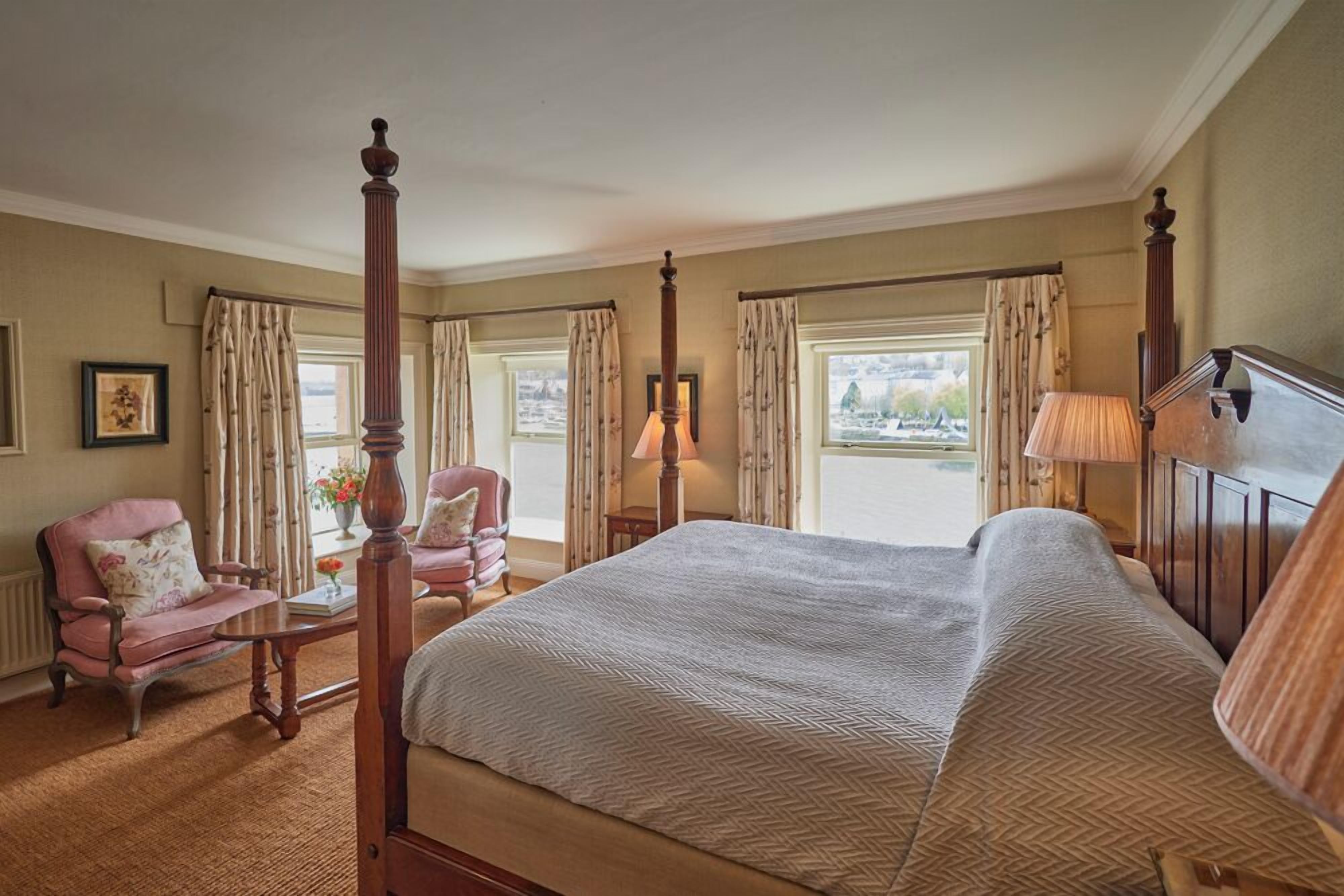 Photo - Perryville House