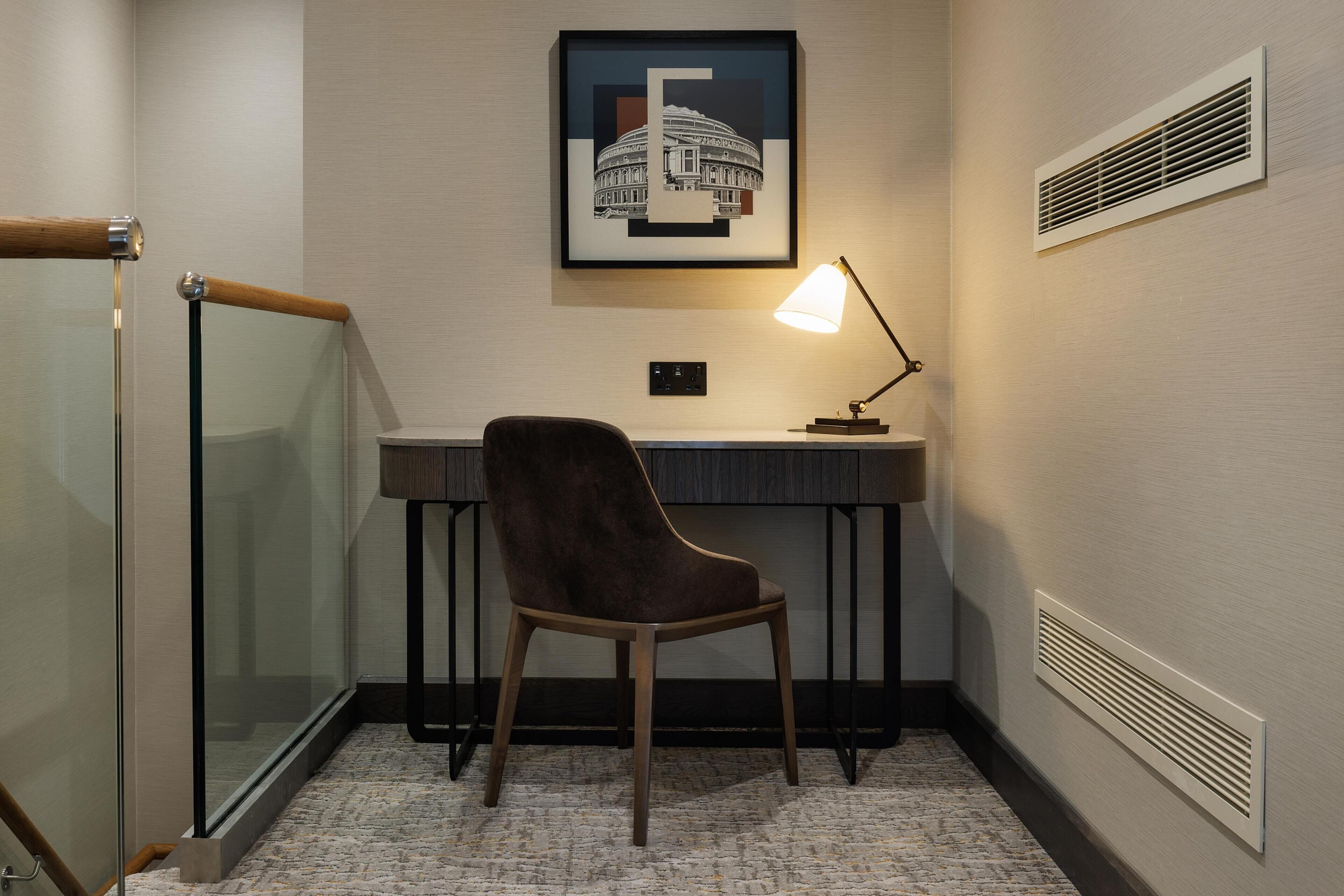 Photo - DoubleTree by Hilton London West End