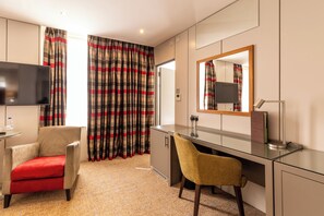 Chambre Familiale, 1 grand lit (Superior)