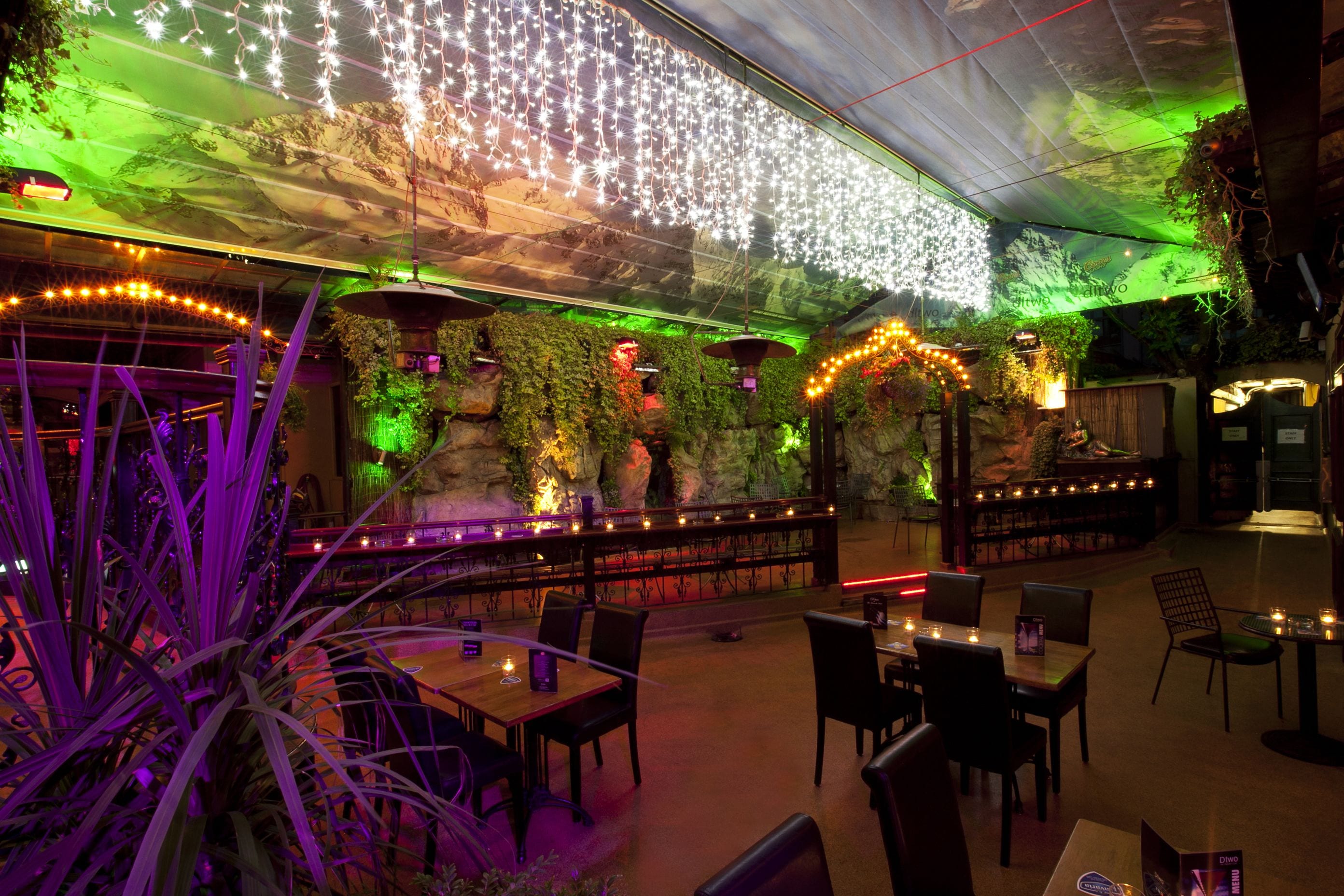 Foto - Harcourt Hotel