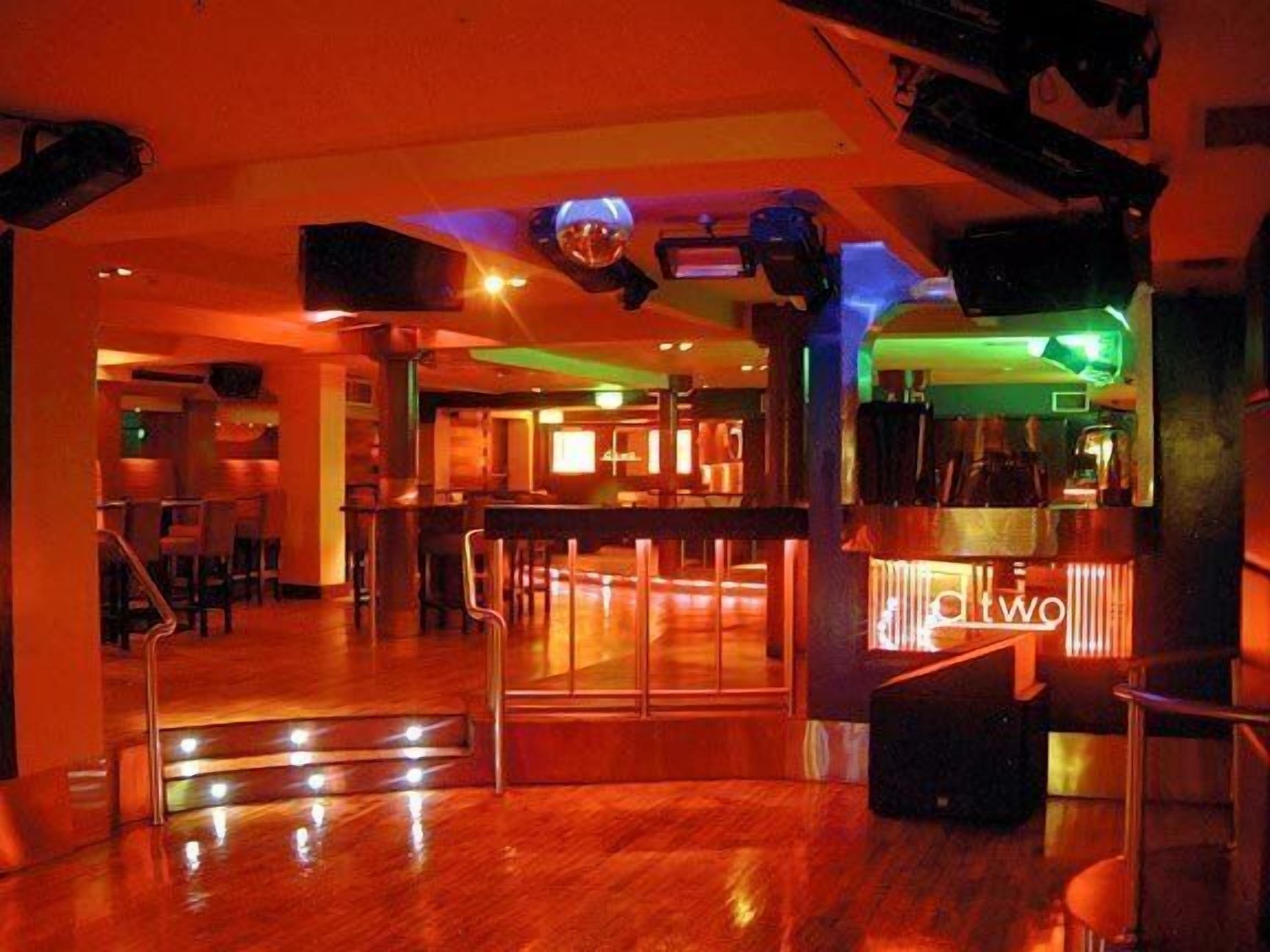 Foto - Harcourt Hotel