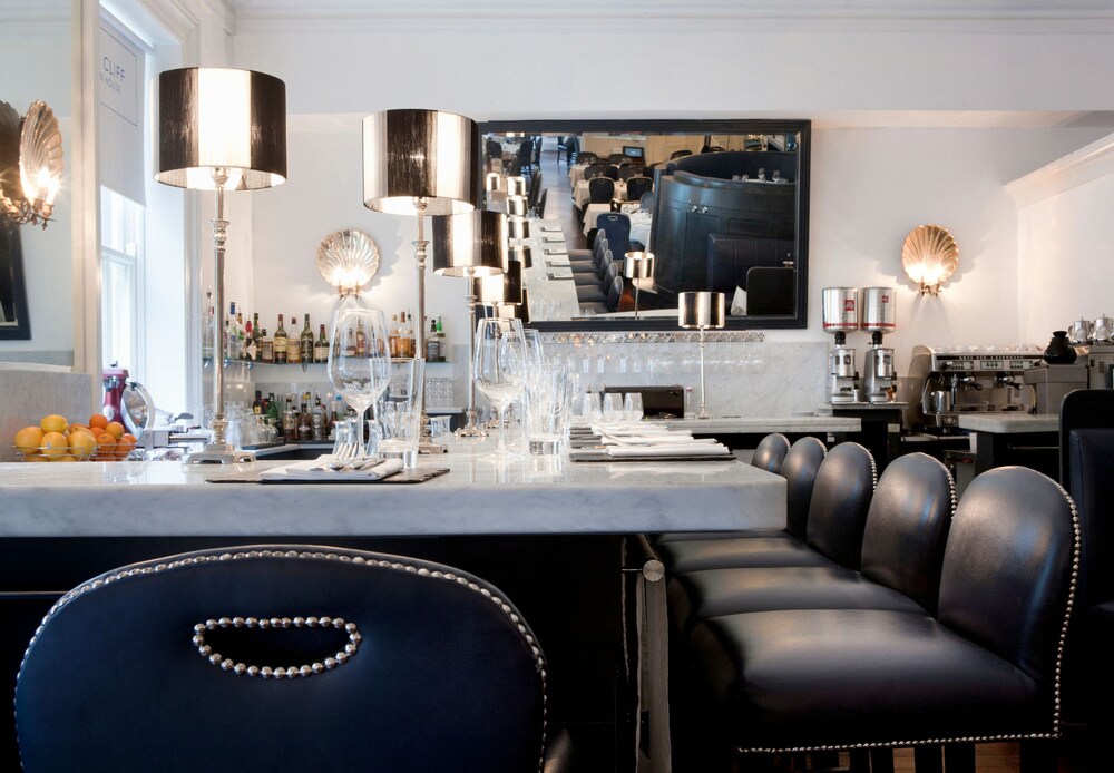 Cliff Townhouse Restaurant by null