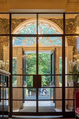 Townhouse on the Green