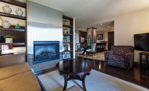 Room (PRESTIGE) | Living area
