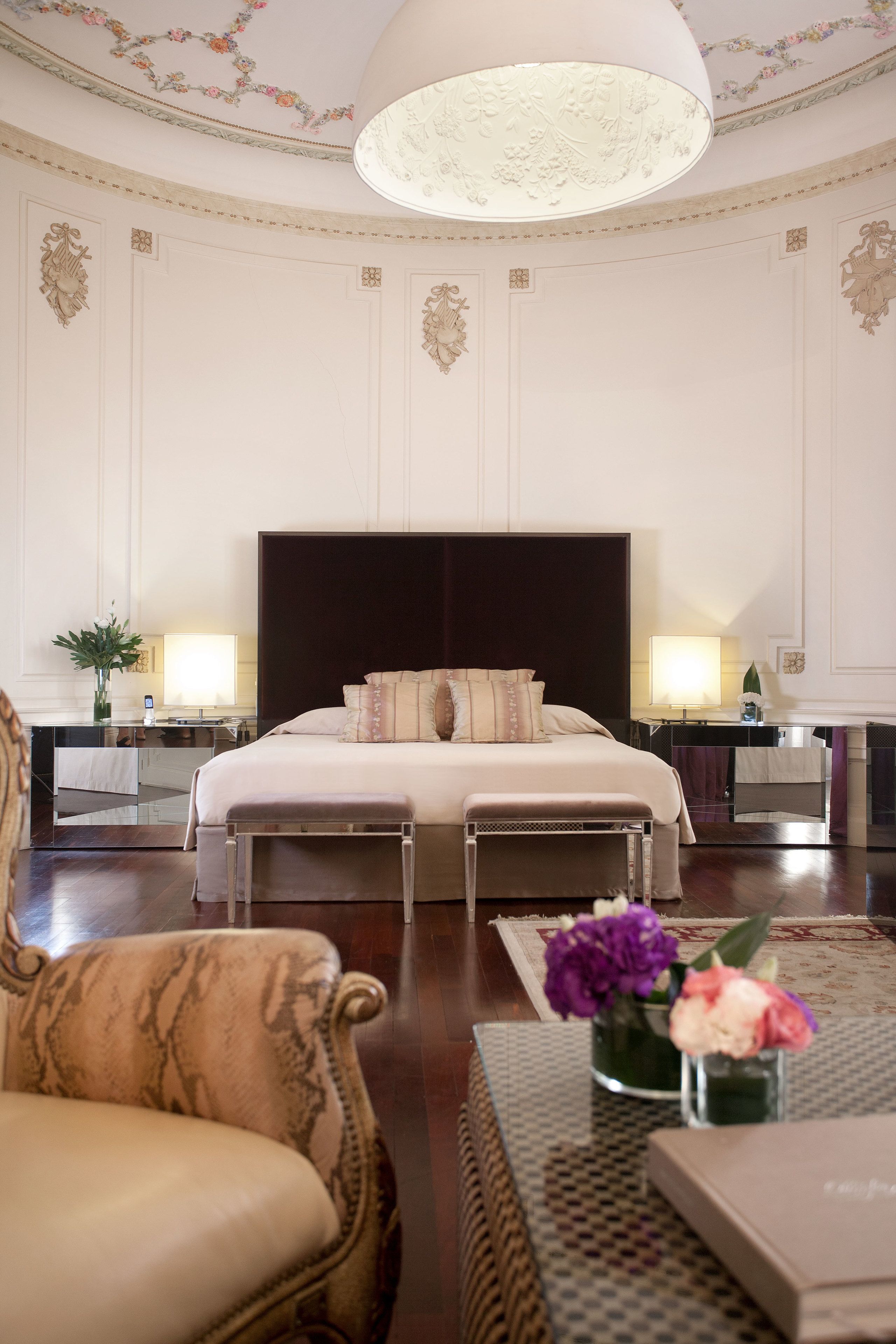 suite, 1 king bed, corner | hypo-allergenic bedding, down duvets, minibar, in-room safe