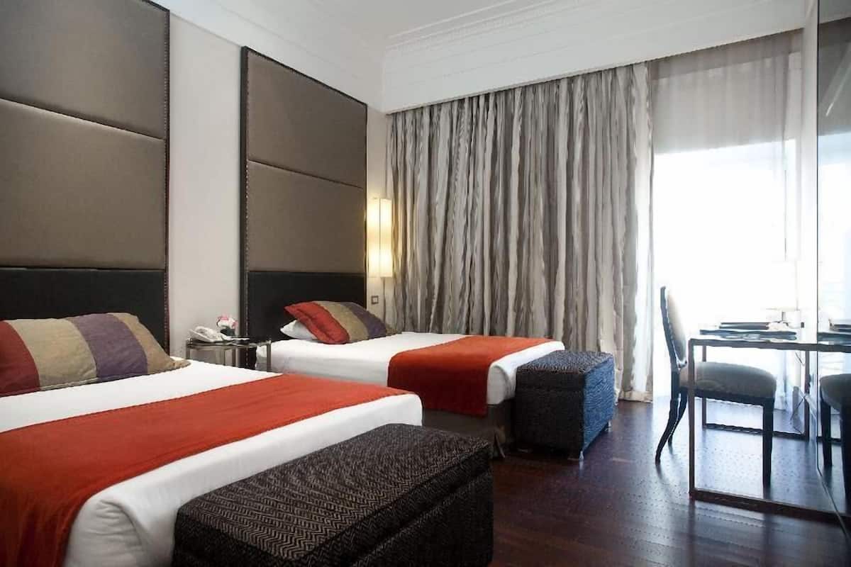 Literie hypoallergénique, couette en duvet d'oie, minibar