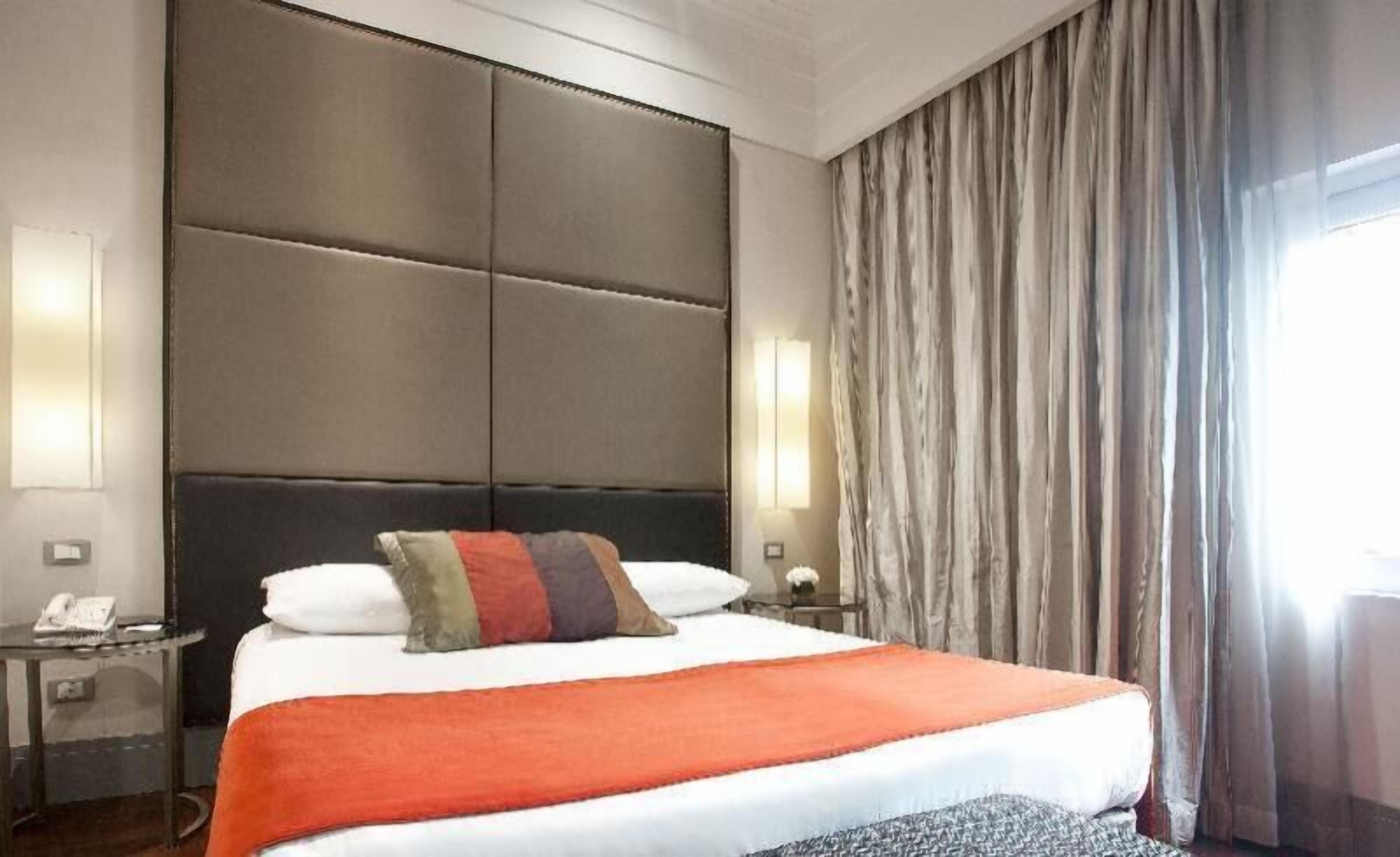 Literie hypoallergénique, couette en duvet d'oie, minibar