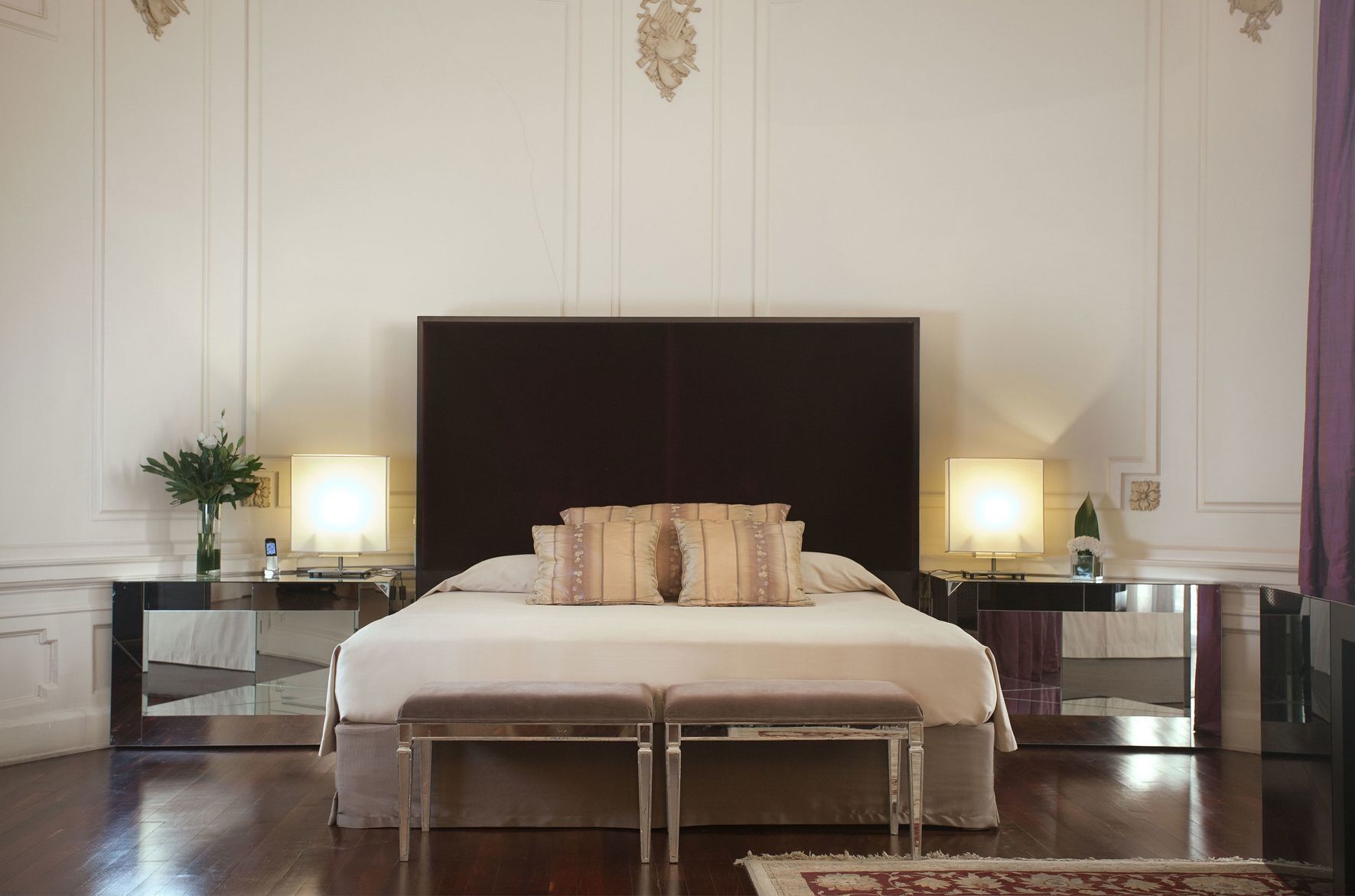 Literie hypoallergénique, couette en duvet d'oie, minibar