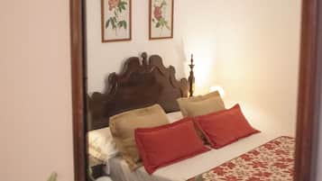 Standard Double Room | Minibar, in-room safe, individually decorated, individually furnished