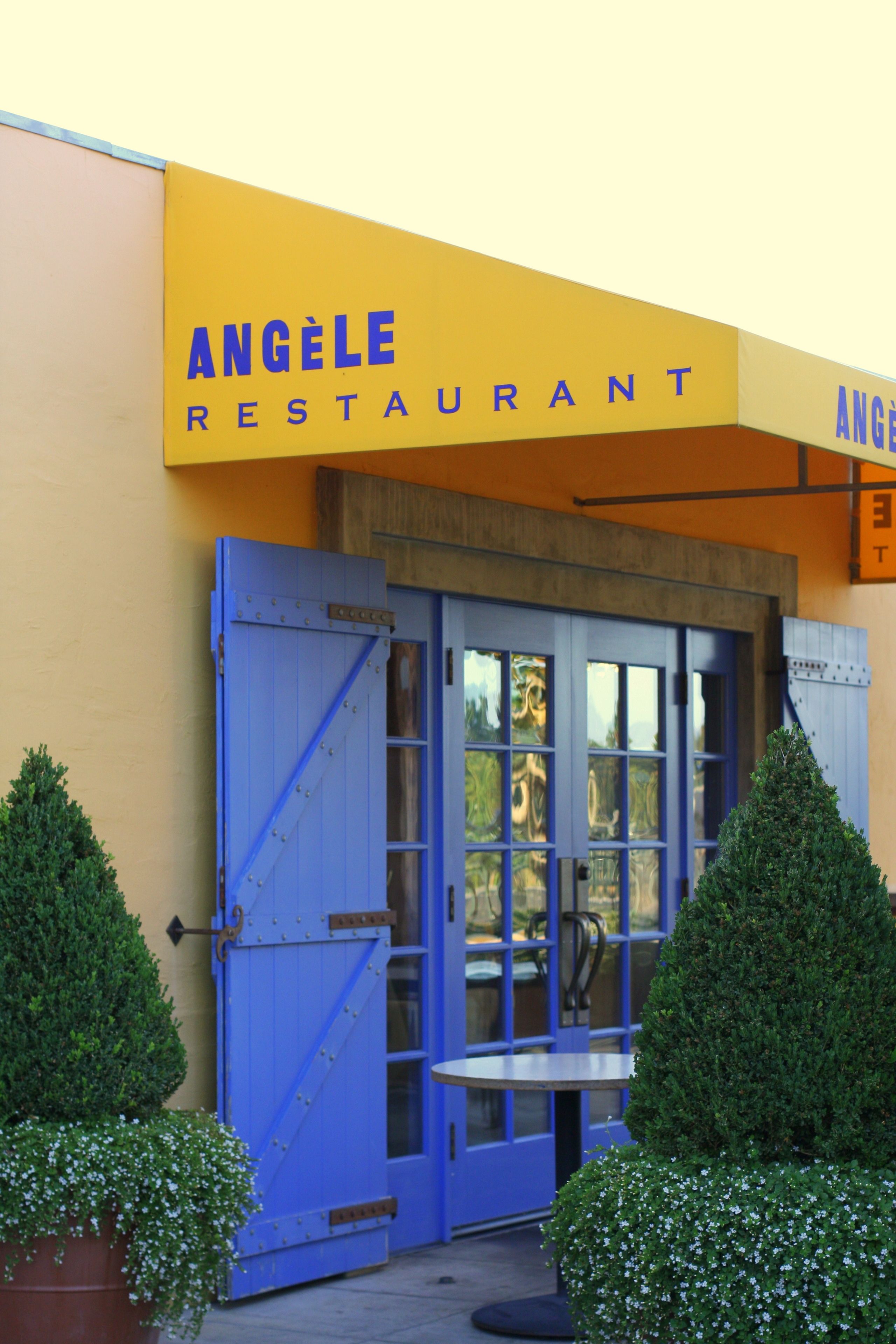 4 restaurants, breakfast, lunch, dinner served; french cuisine