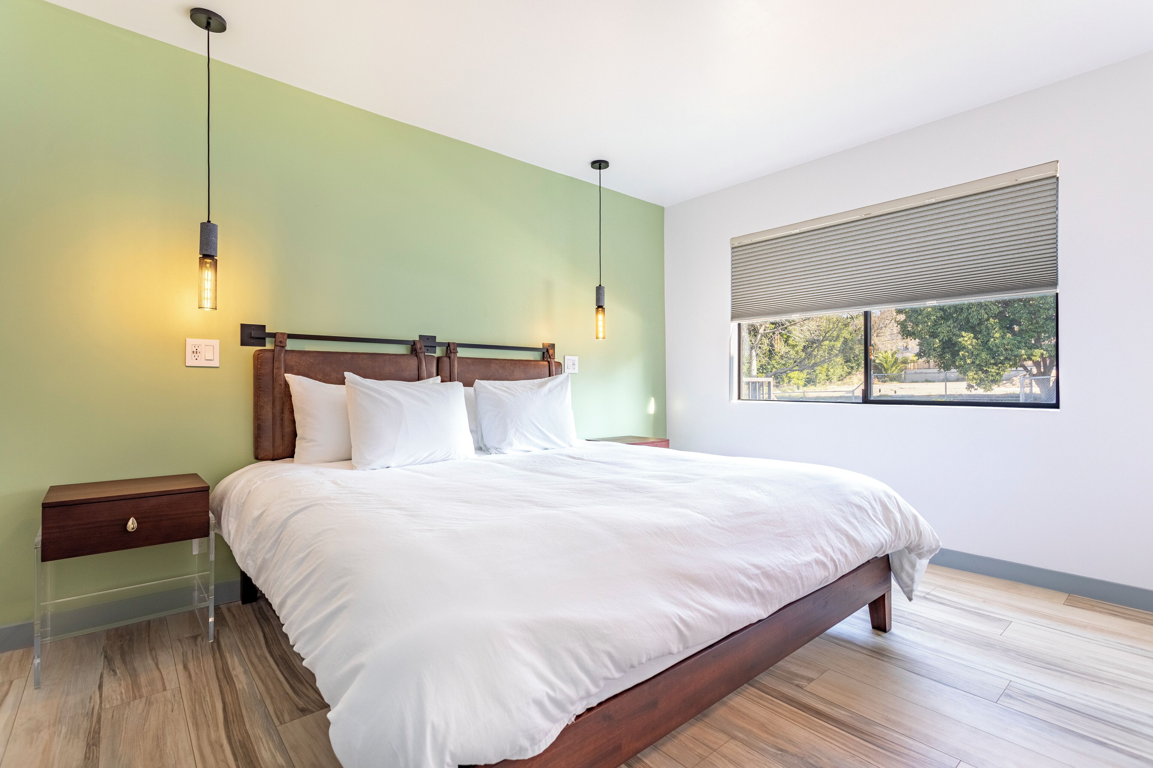 Down comforters, in-room safe, individually furnished, desk