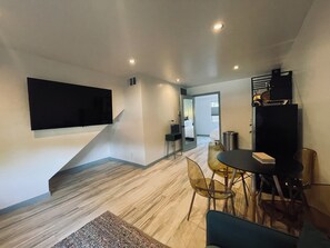 Condo, 1 Queen Bed with Sofa bed | Living area