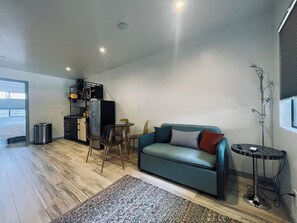 Condo, 1 Queen Bed with Sofa bed | Living area