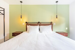 Down comforters, in-room safe, individually furnished, desk