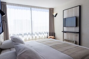 In-room safe, free WiFi, bed sheets - Hotel Club La Serena (La Serena)