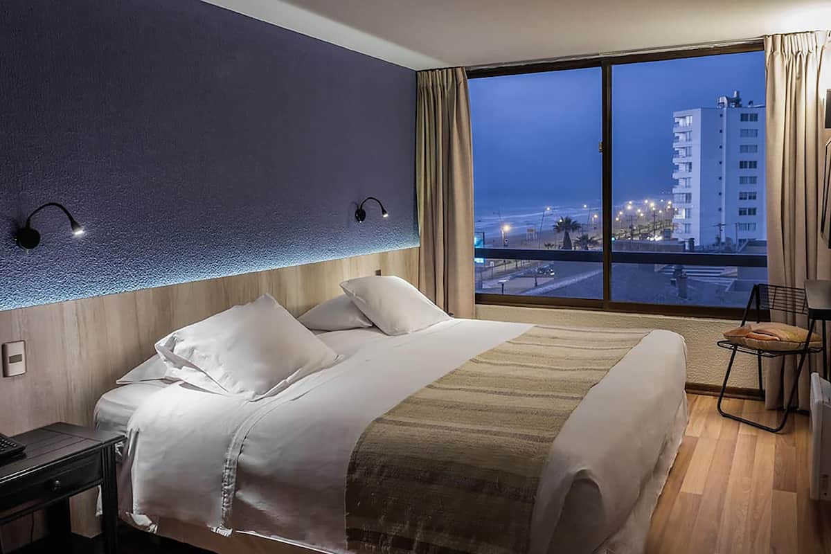 Coffres-forts dans les chambres, Wi-Fi gratuit, draps fournis