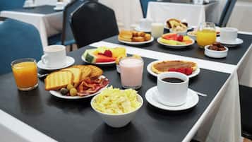 Desayuno buffet incluido todos los días