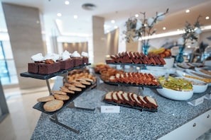 Free daily buffet breakfast - Amérian Buenos Aires (Buenos Aires)