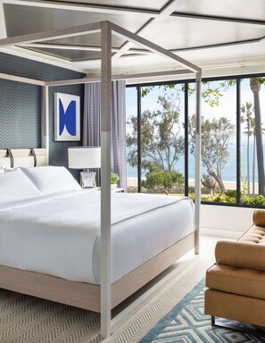 جناح - سرير ملكي (Seaside Oceanfront) | أغطية فراش متميزة وميني بار وخزنة داخل الغرفة