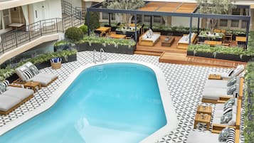 Outdoor pool, cabanas (surcharge), pool umbrellas