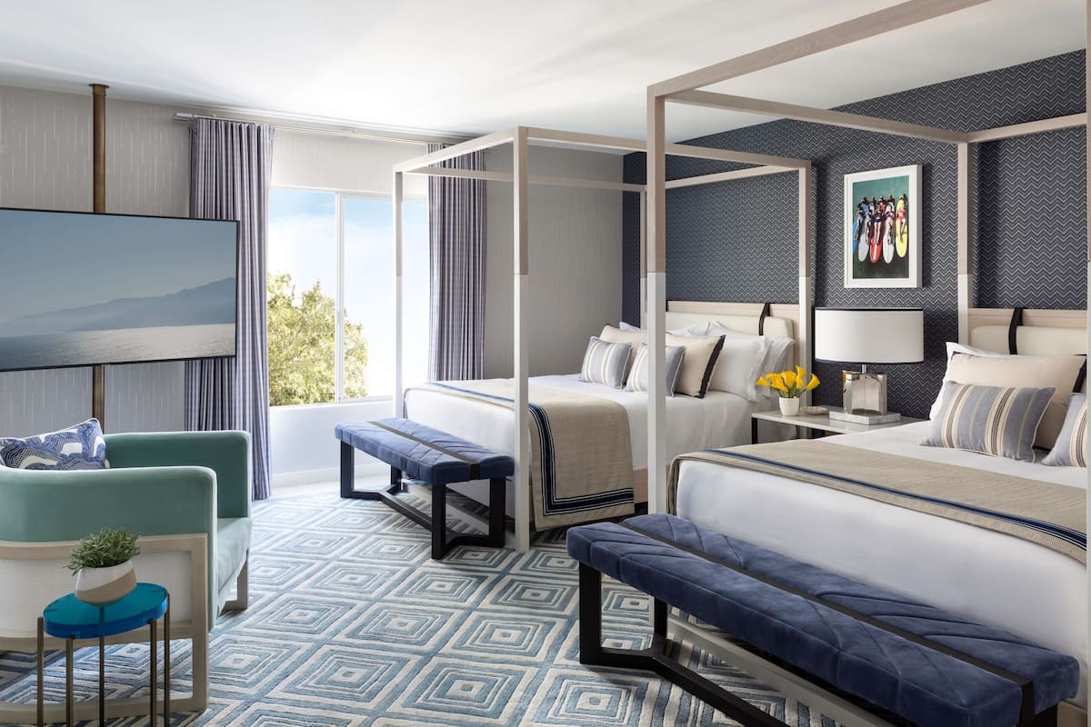 Suite estudio, 2 camas Queen size | Ropa de cama de alta calidad y minibar