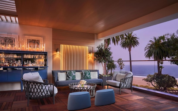 Rooftop bar, ocean views, open daily