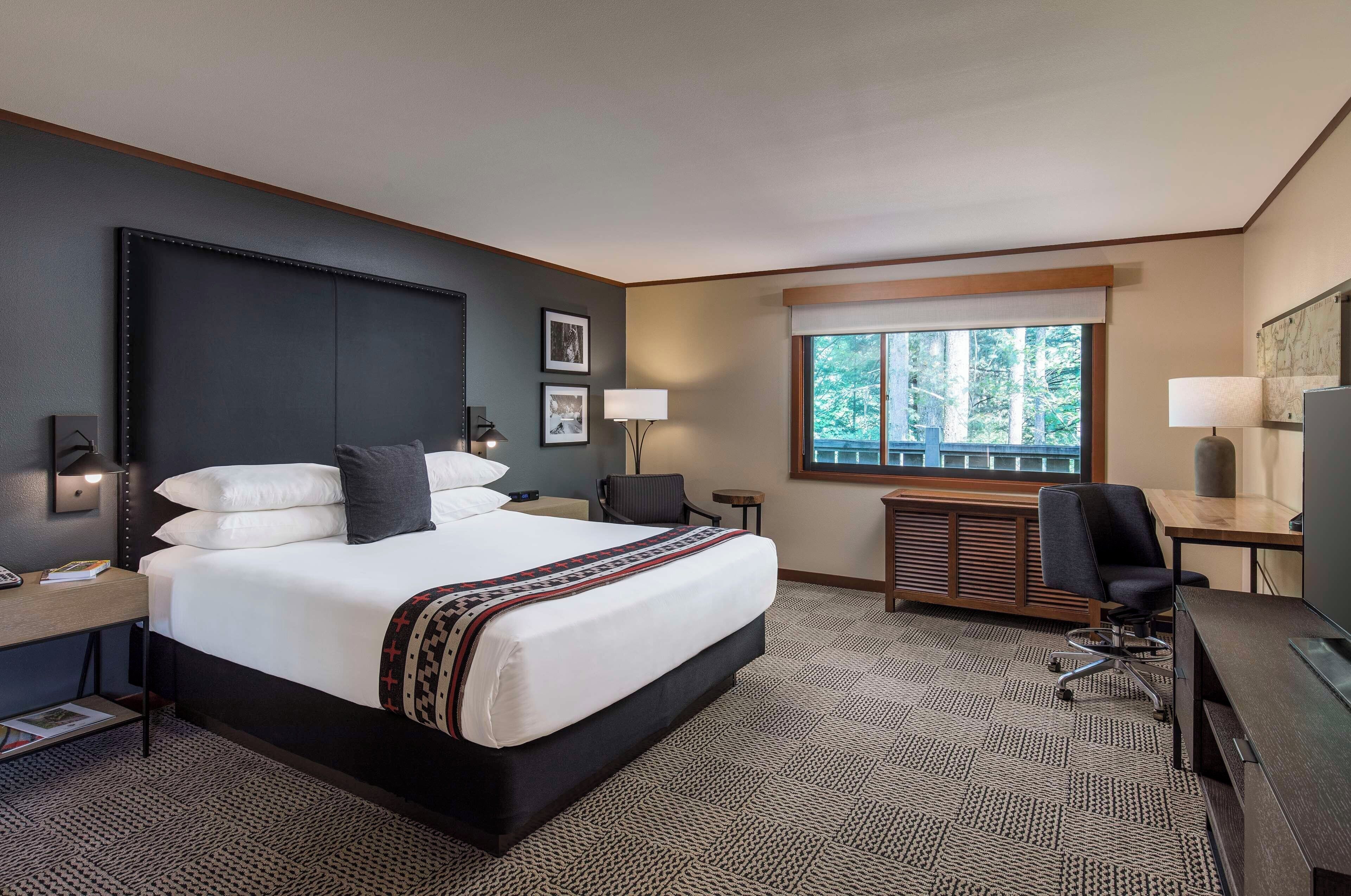 Premium bedding, desk, blackout drapes, soundproofing