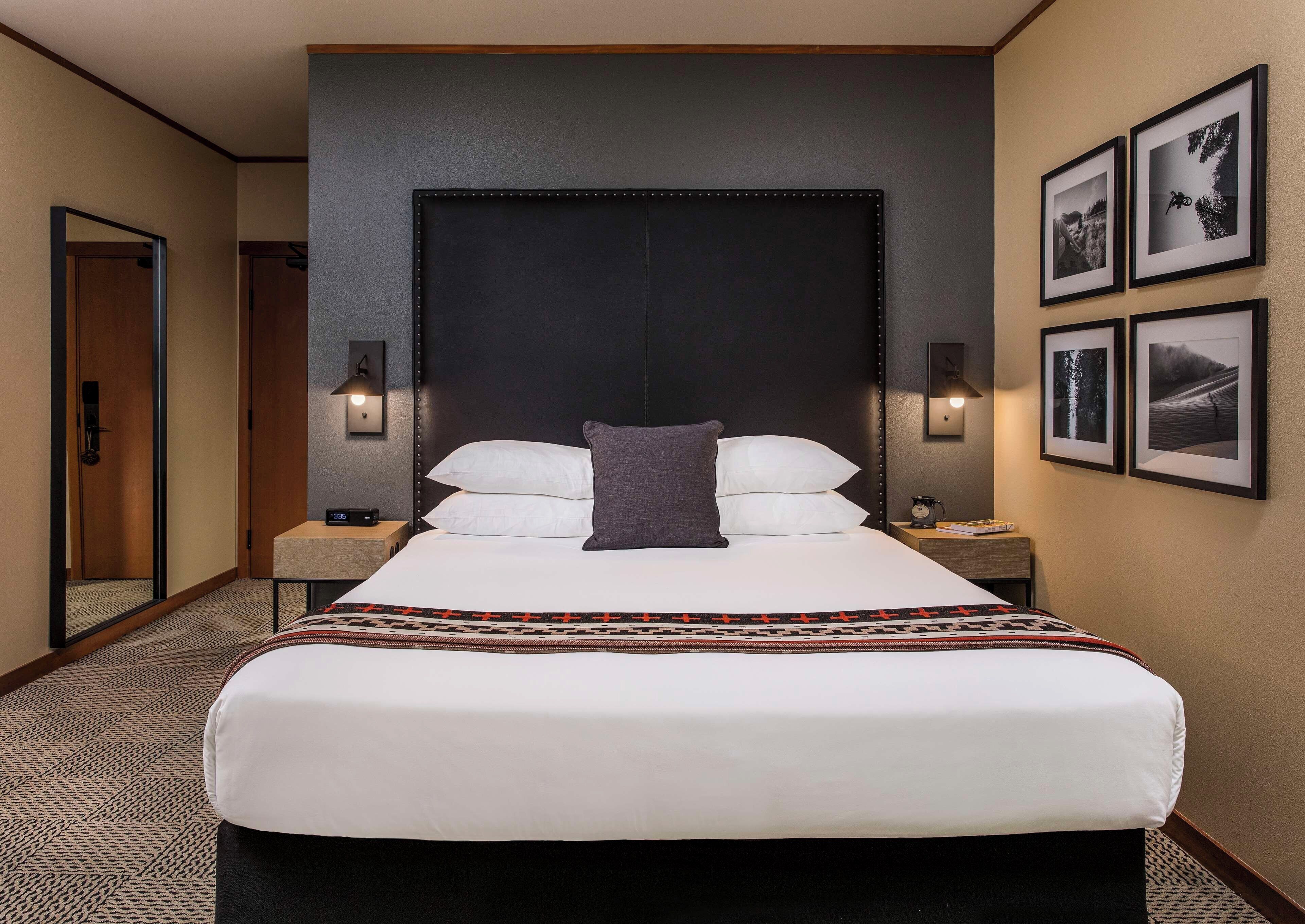 Premium bedding, desk, blackout drapes, soundproofing