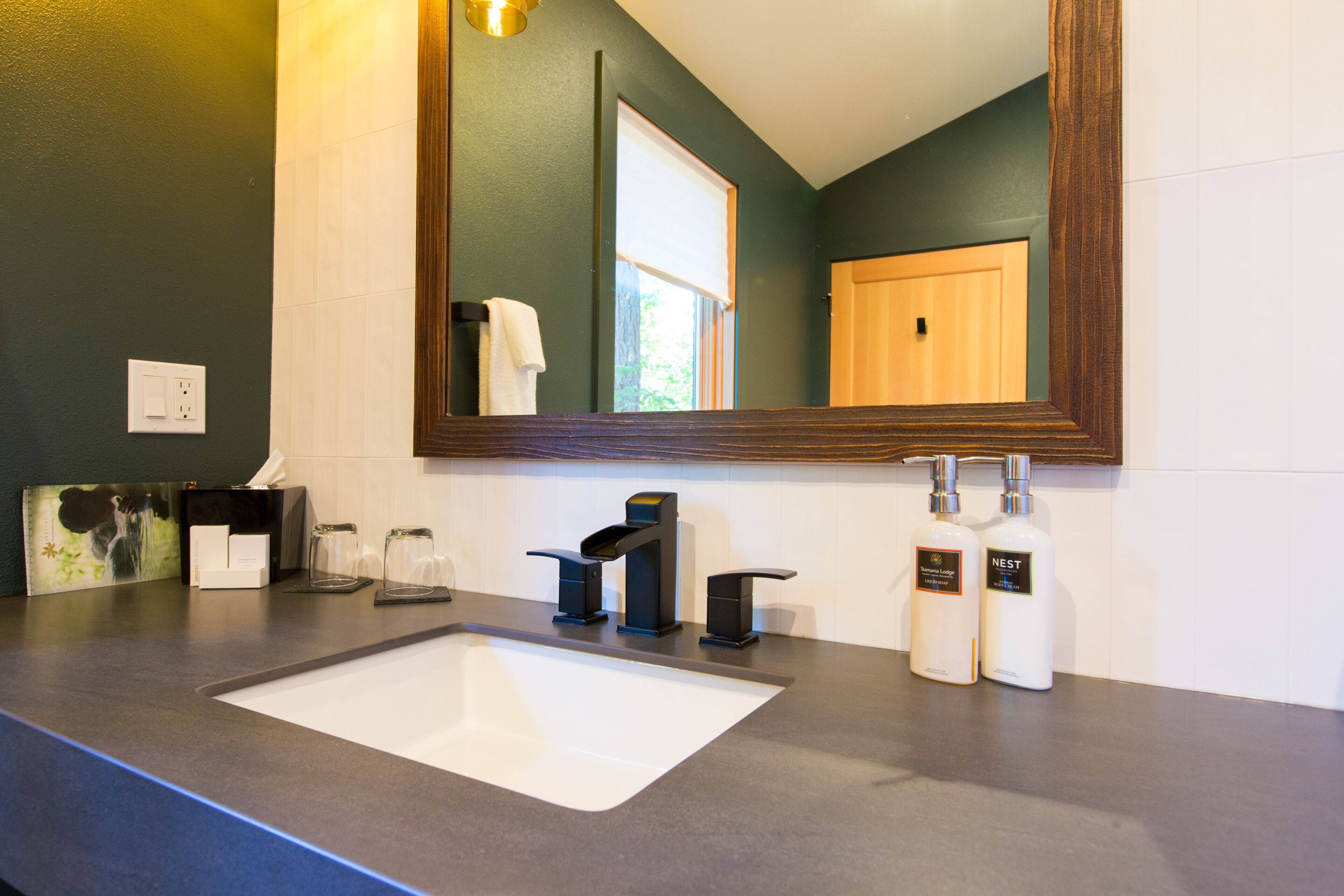 tree house, mobility accessible (spruce, roll-in shower) | bathroom | combined shower/bathtub, free toiletries, hair dryer, bathrobes