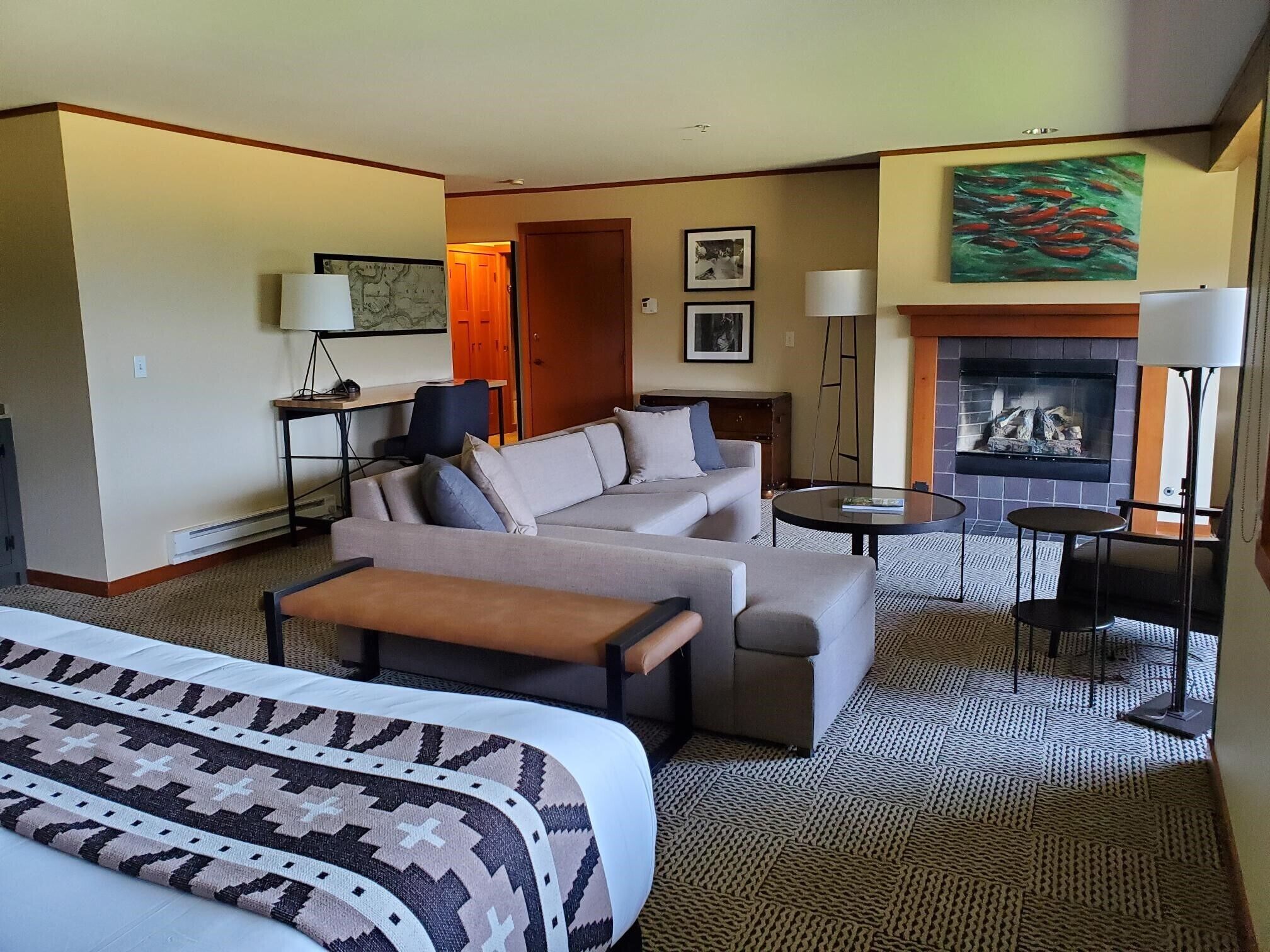 premium bedding, in-room safe, desk, blackout curtains