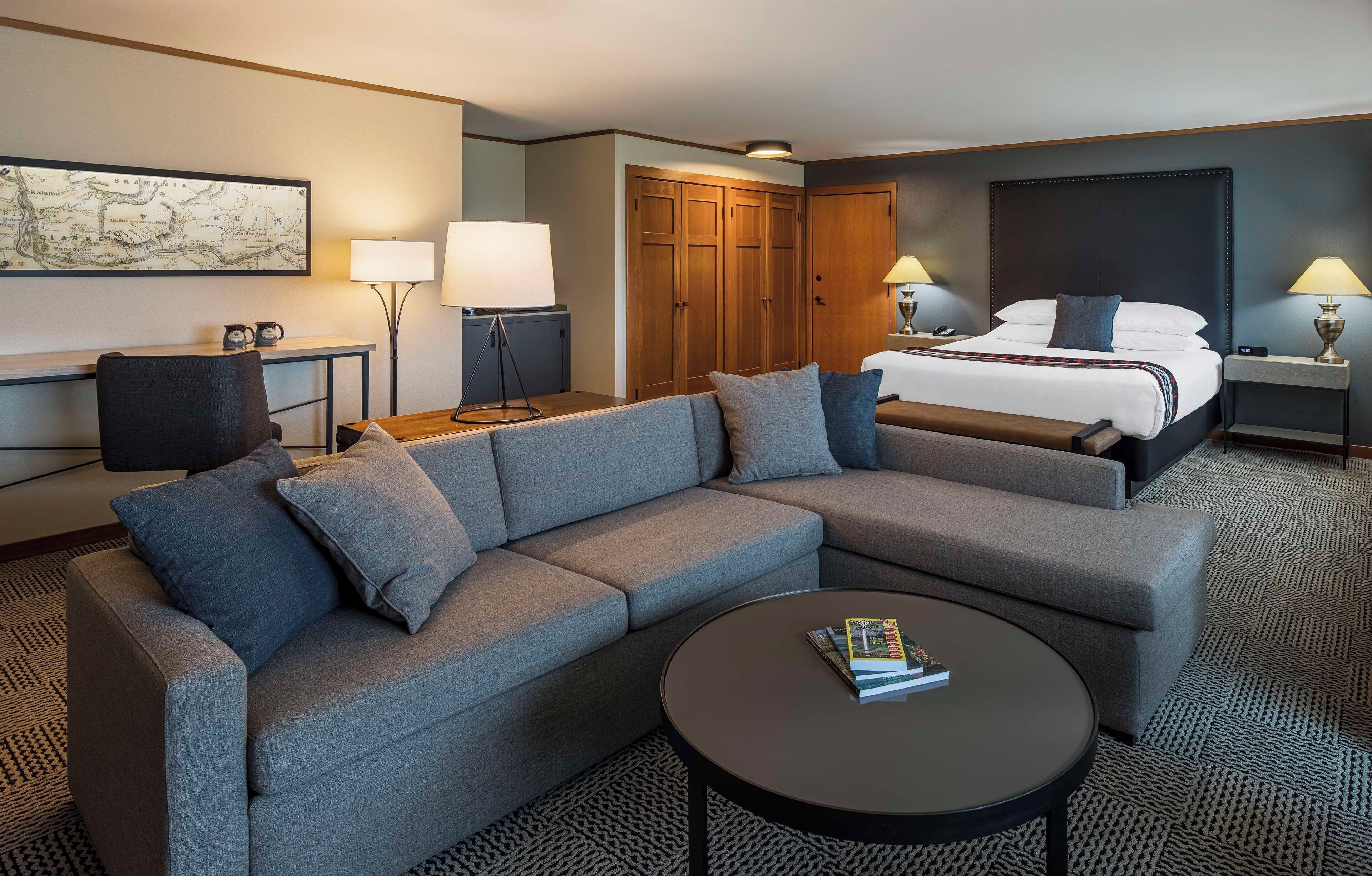 Premium bedding, desk, blackout drapes, soundproofing