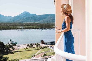 Quang cảnh nhìn từ nơi lưu trú