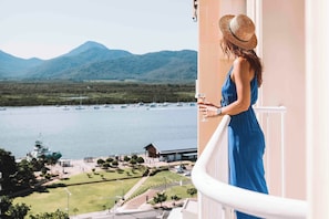 Quang cảnh nhìn từ nơi lưu trú