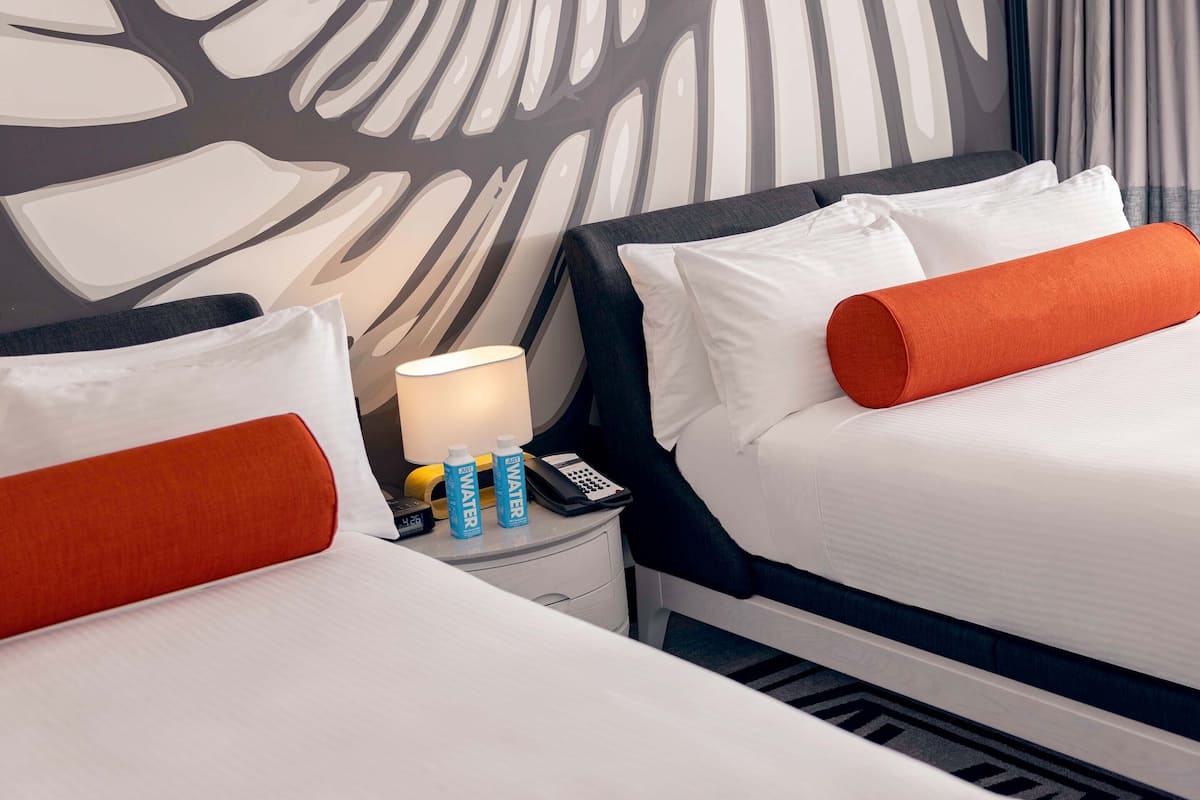 Grand Superior City Mountain Twin | Hypo-allergenic bedding, minibar, in-room safe, desk